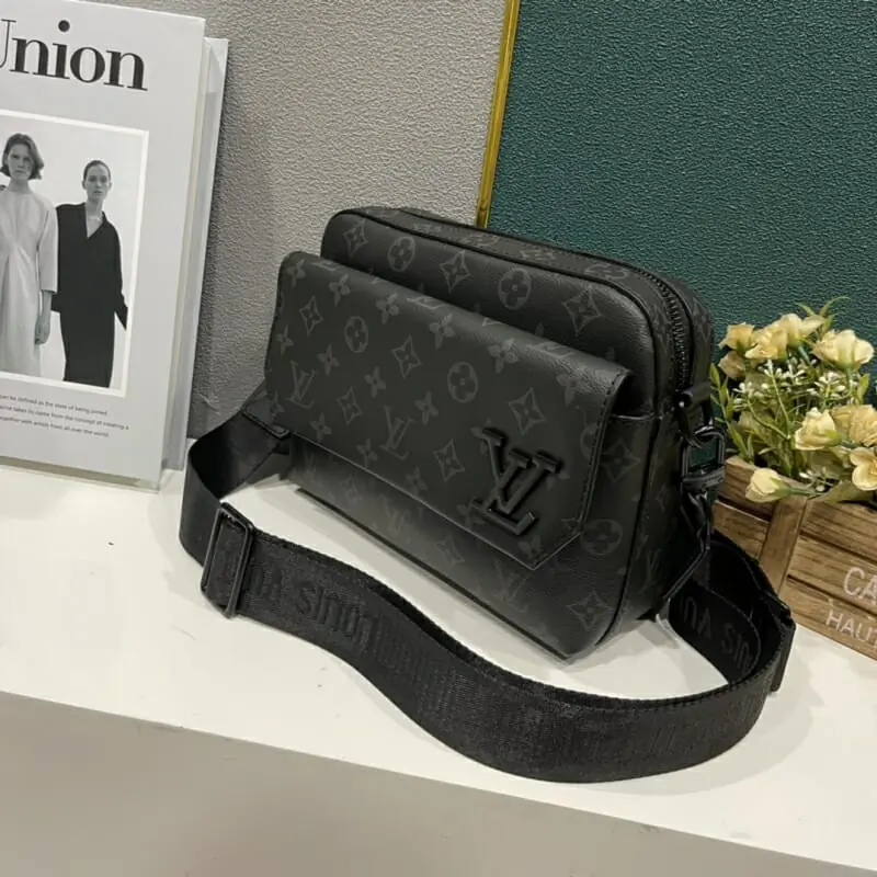 louis vuitton aaa homme mini sac a main s_11141071